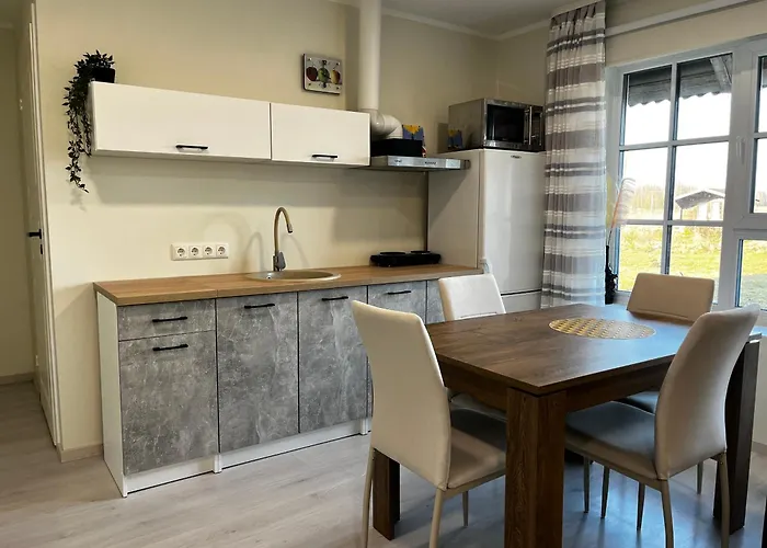 Vahtralehe Majutus Villa