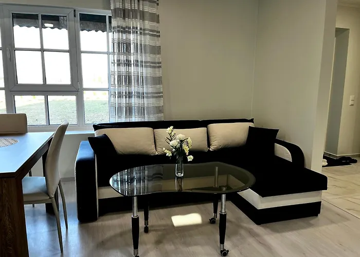 Vahtralehe Majutus Villa